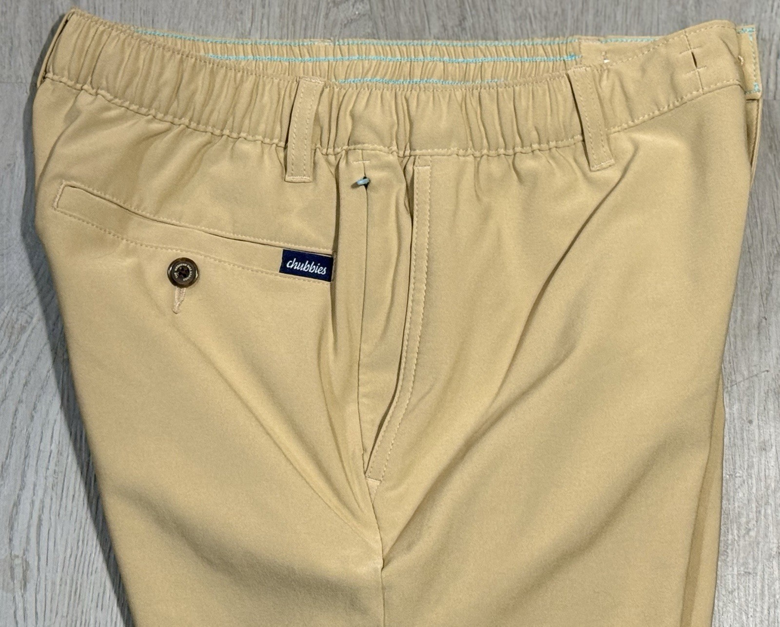 Chubbies Everywhere Performance Pants Men’s S Khaki Drawstrings Stretch Chino