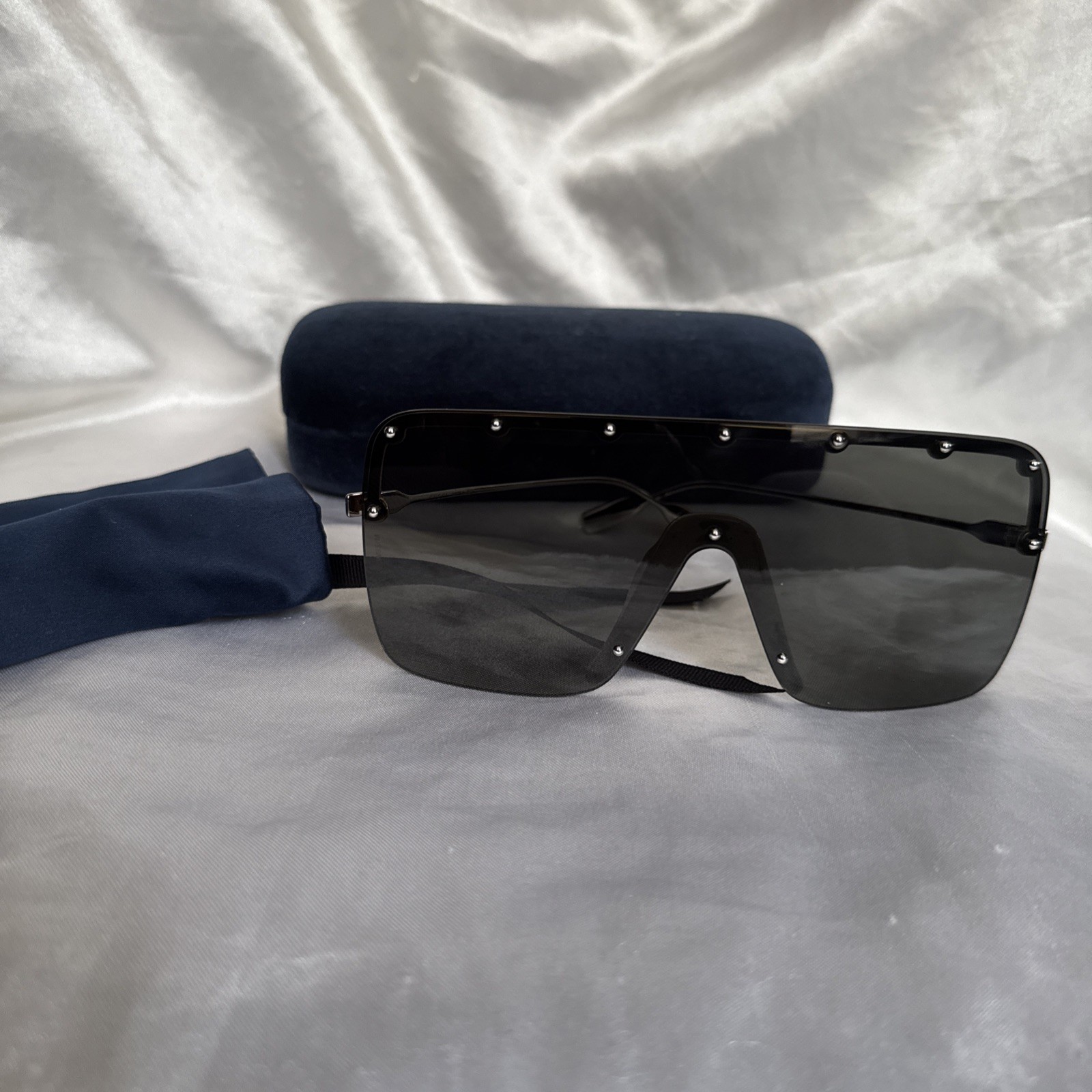 GUCCI GG1245S AUTHENTIC Stud Oversized Mask 1245 Silver Black Metal Sunglass 004