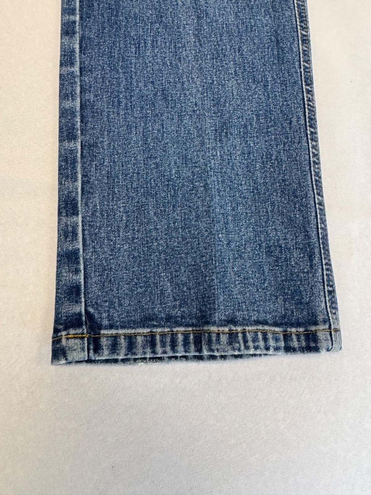 Wrangler Vintage Straight Leg Jeans Size 5/6 x 32