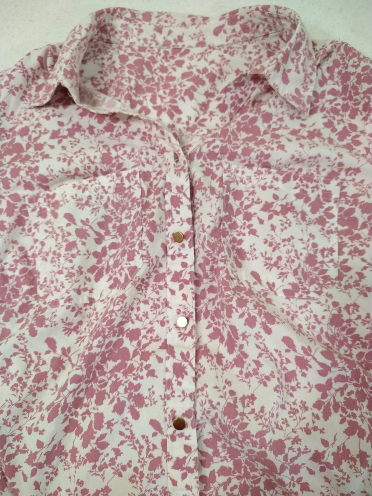 Blouse For Women Unbranded |Color Pink | Floral Design | Size 29M