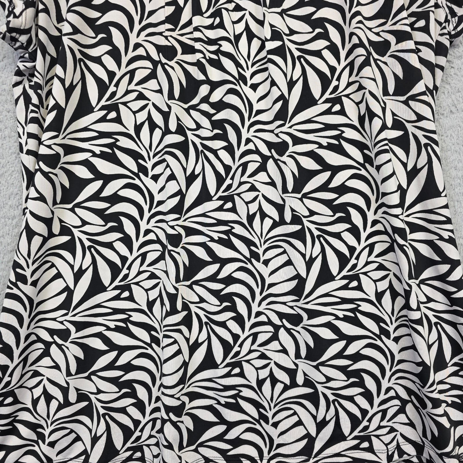 Lia Lee Top Womens Plus 2X Black White Leaf Stretch Flowy Boho Career Blouse