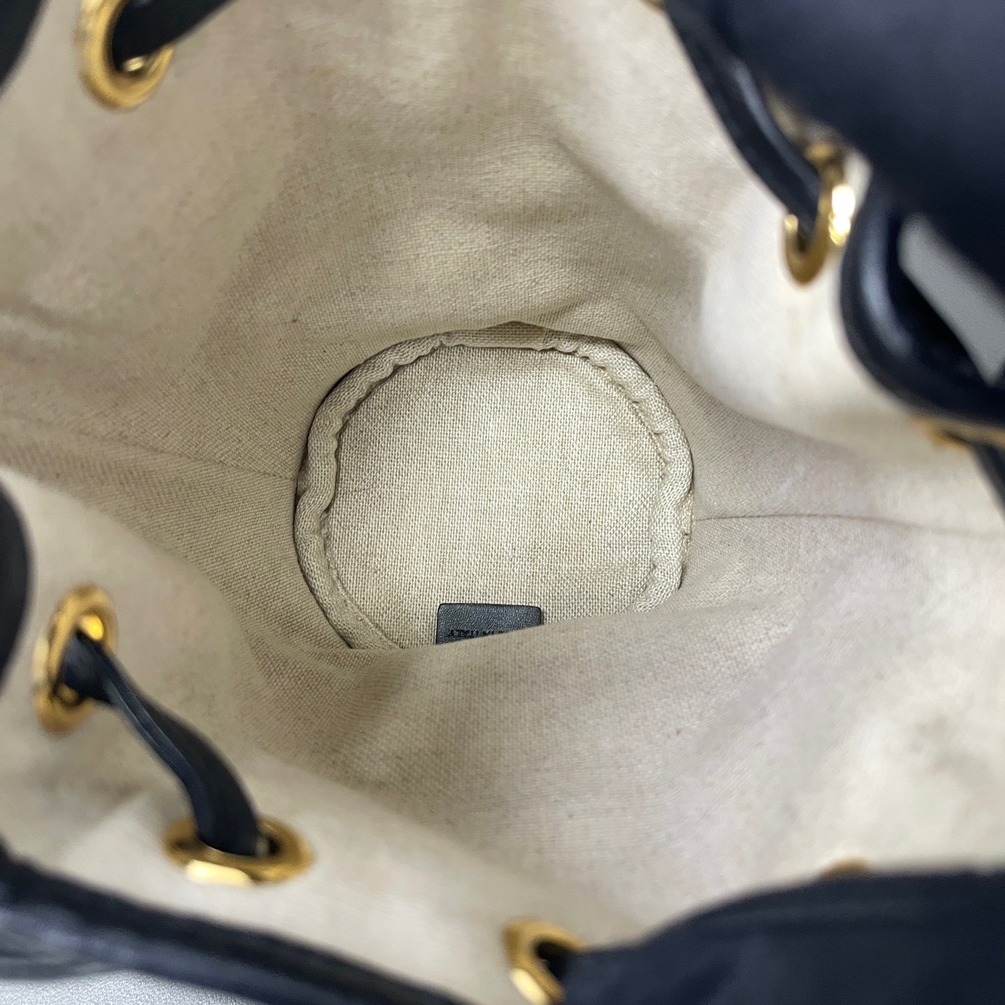 Celine Pre-Owned Authentic Bucket Bag Black 9*16.5 Free Tracked Shipping