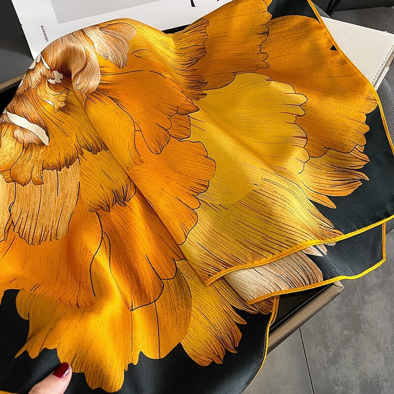 100% Mulberry Silk 27″ Square Scarf Women Neckerchief Wrap Floral Yellow Flower