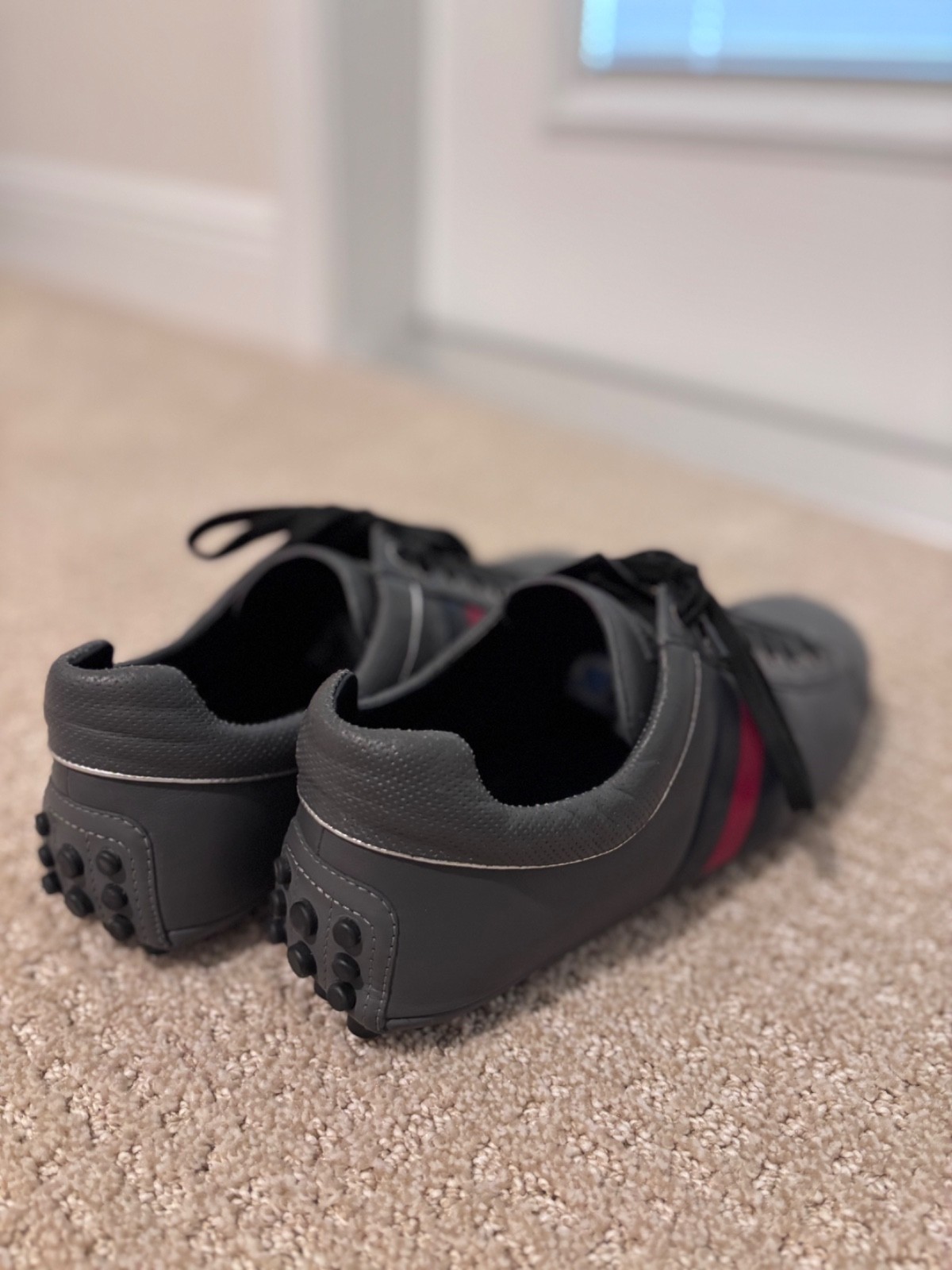 Gucci gray leather driver sneakers