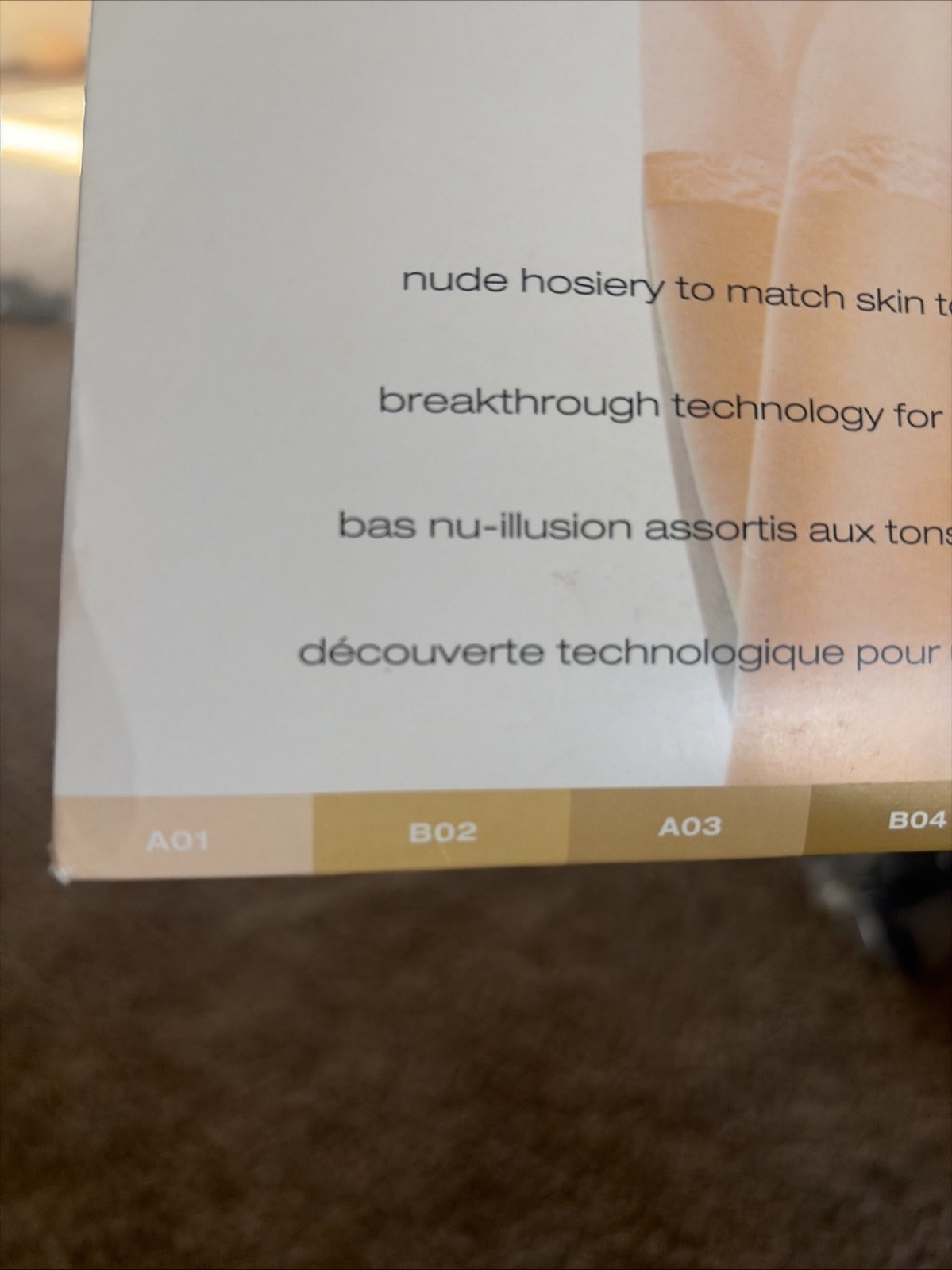 Donna Karan Hosiery The Nudes Essential Toner Tone A01 Size Tall D55 Denier New