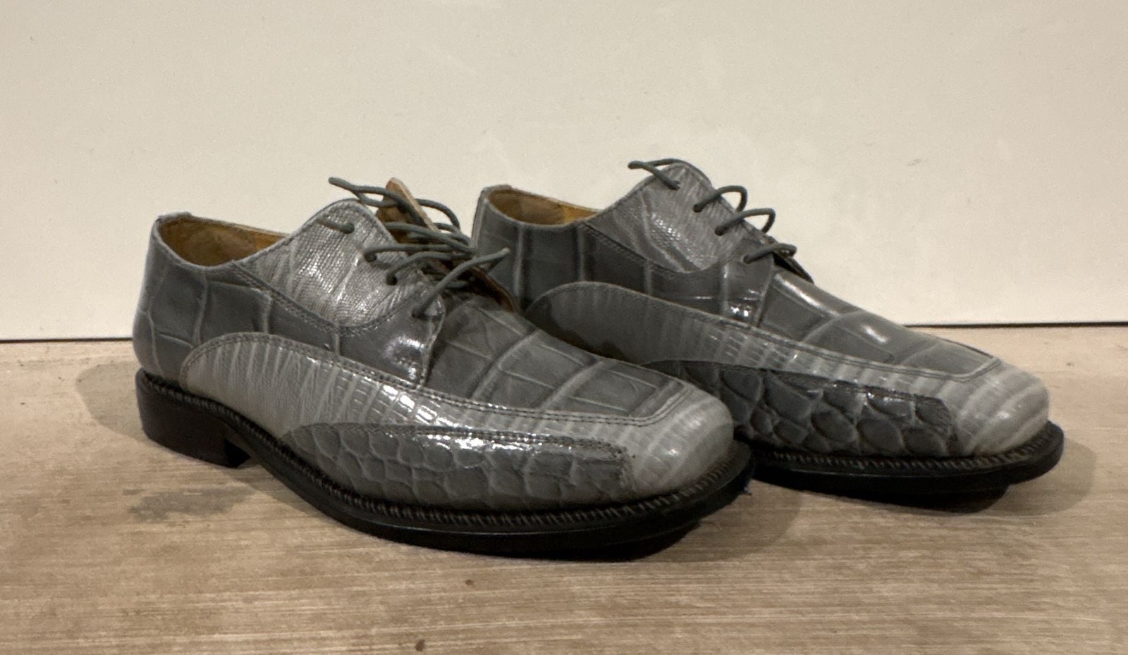 LibertyZeno Lucifer Men’s Silver Crocodile Print Dress Shoes Size 7
