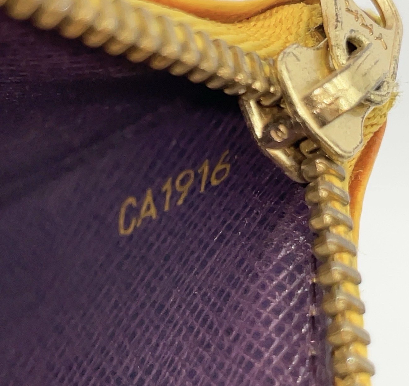 Louis Vuitton Epi Yellow Leather Key Cle Pouch Case Chain w/ Box and Dustbag