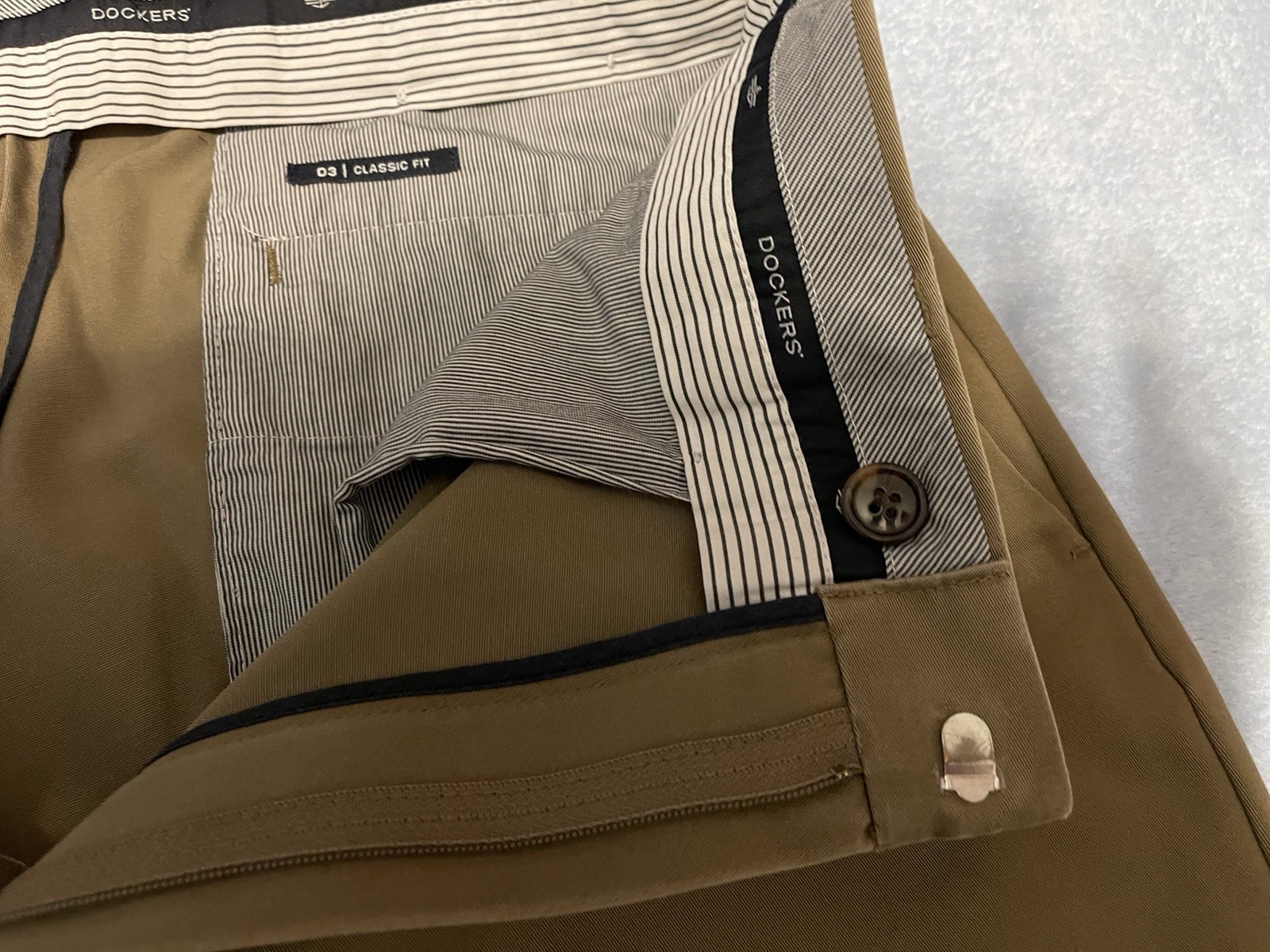 DOCKERS D3 CLASSIC FIT 32×30 TAUPE BROWN MENS STRAIGHT FRONT DRESS PANTS COTTON