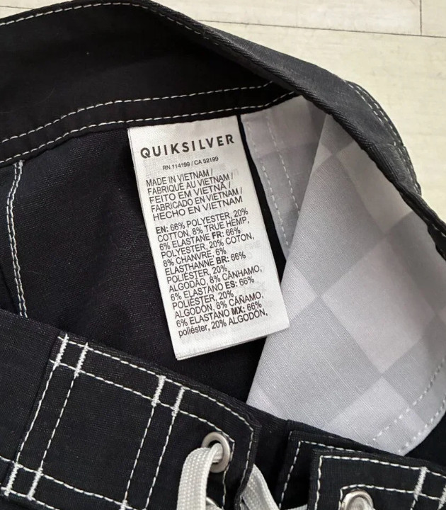 Quiksilver Original Arch 18″ Boardshorts Black/White Swim Trunks Sizes 32-40