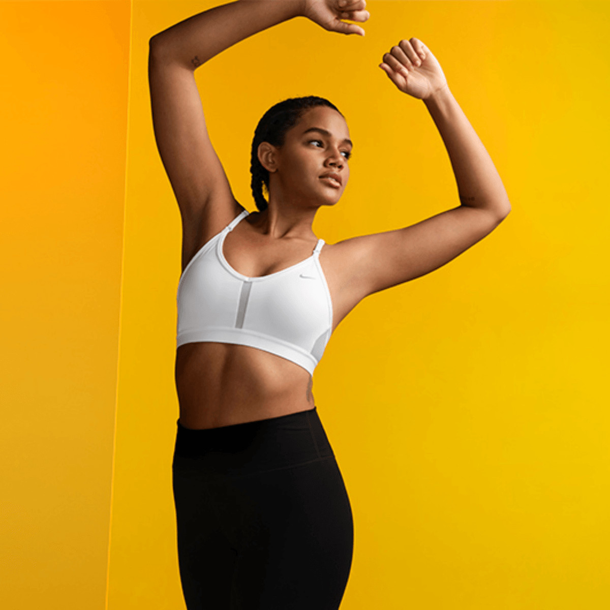 NIKE INDY V NECK WOMEN DRI-FIT LIGHT PADDED SPORTS TRAINING BRA WHITE#CZ4456-NWT