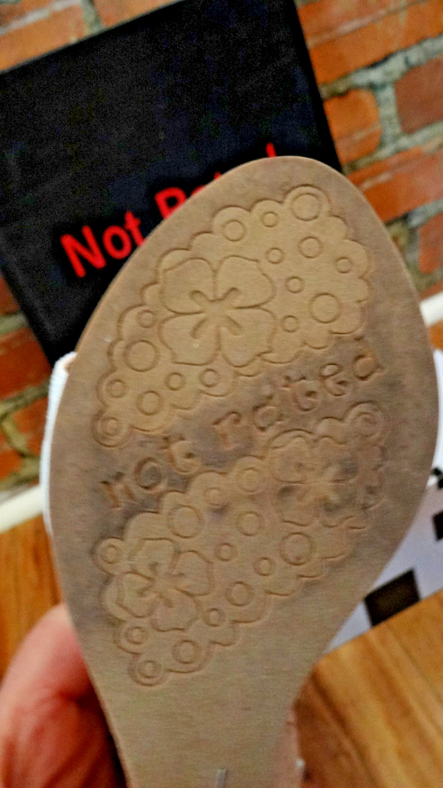 Not Rated Treasure Chest Cream Rhinestone Wedge Sandals 6.5M w Box