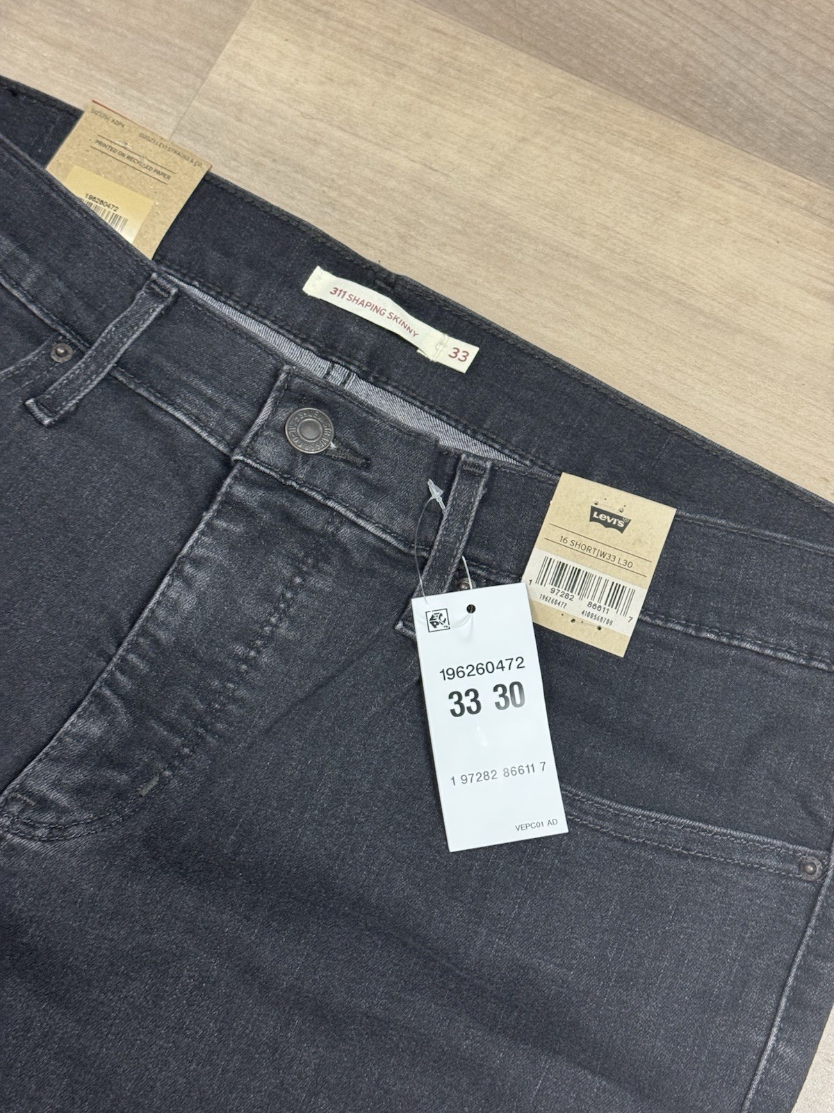 Levi’s Women’s Stretch 311 Shaping & Tummy Slimming Skinny Jean Black 33×30 NWT