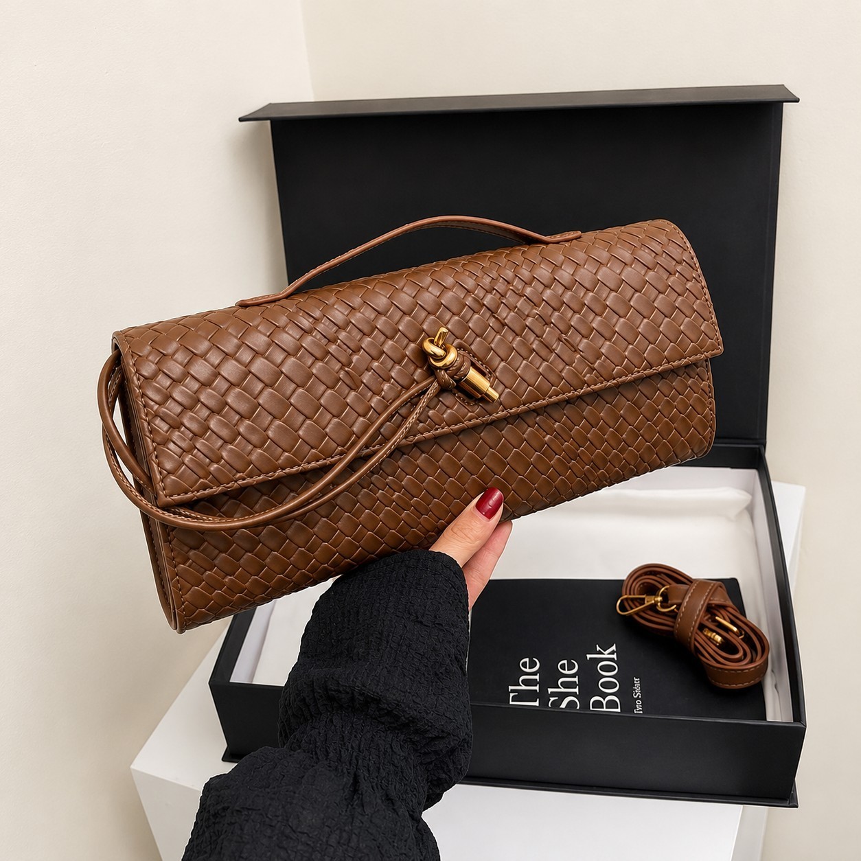 Elegant Vintage Leather Handbag Shoulder Messenger Bag for Women