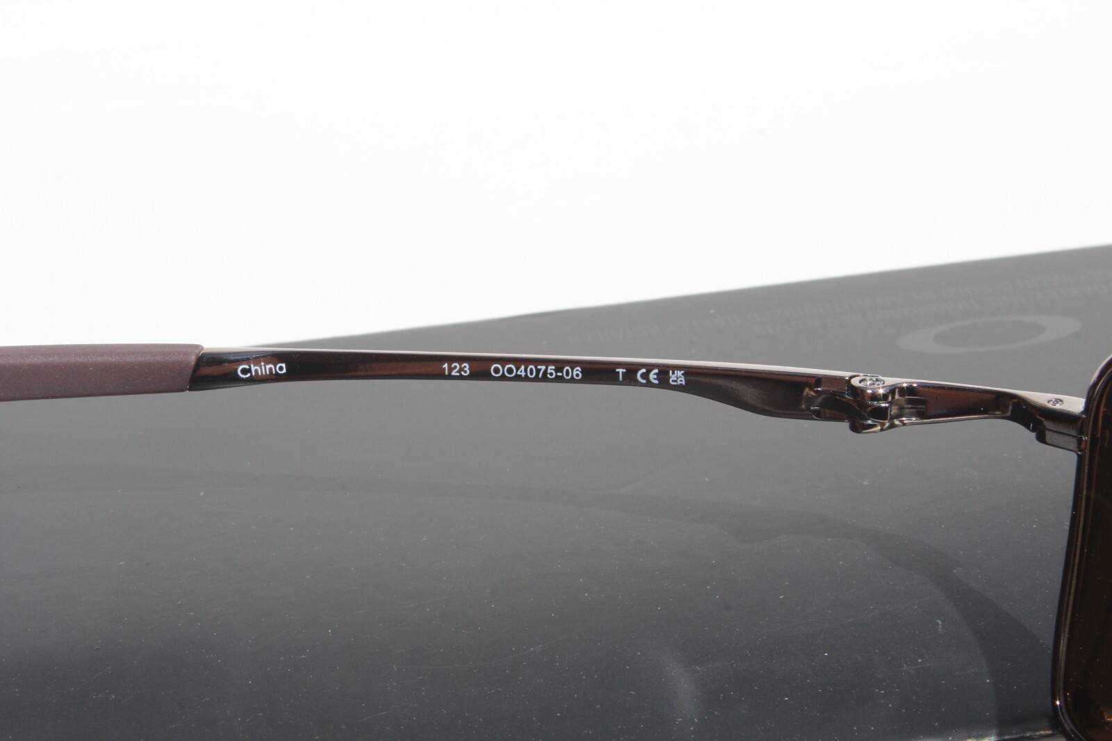 OAKLEY Square Wire POLARIZED Sunglasses Gunmetal/Tungsten Iridium NEW OO4075-06