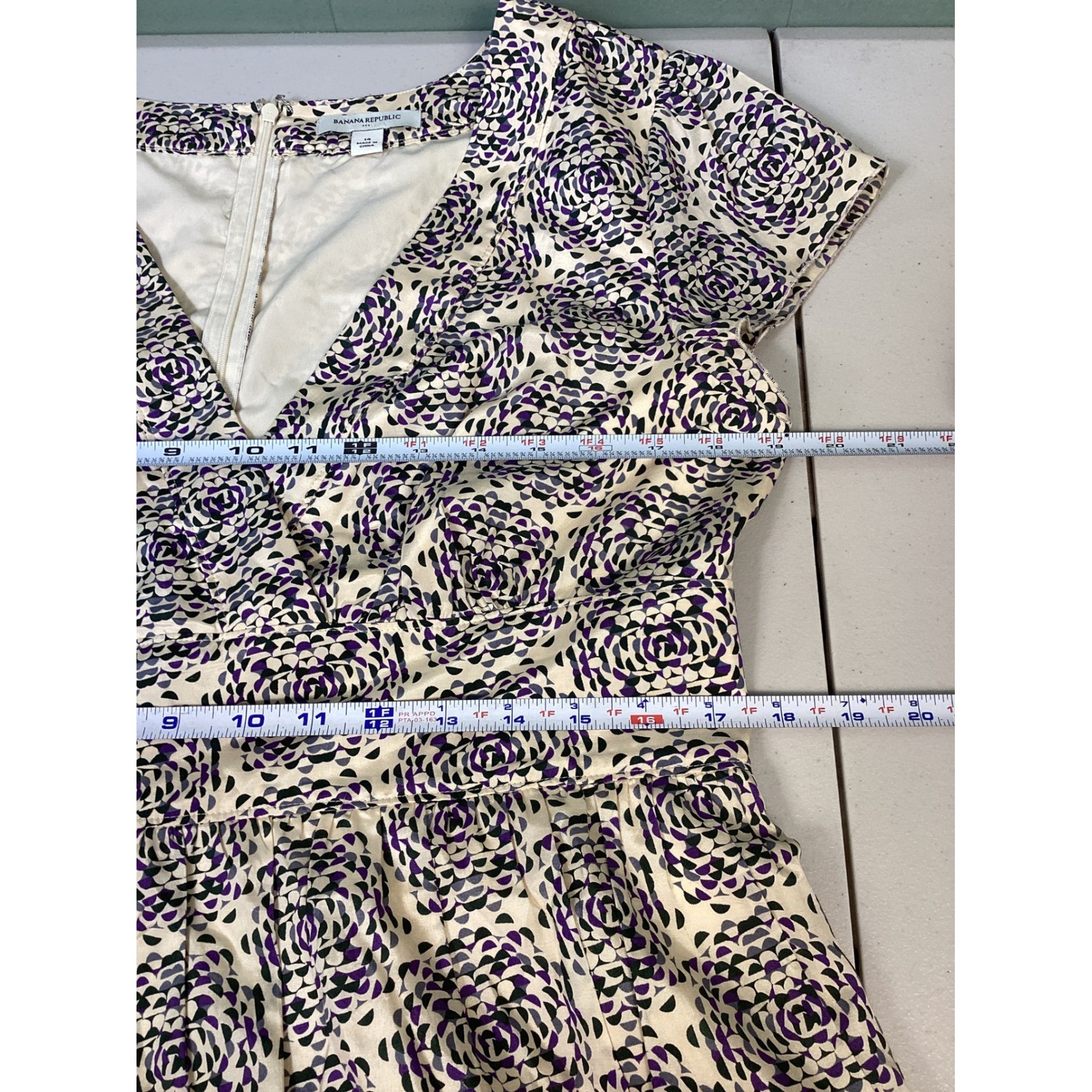 Banana Republic Women’s Size 14 V-Neck Short Sleeve Printed Dress Silk Blend