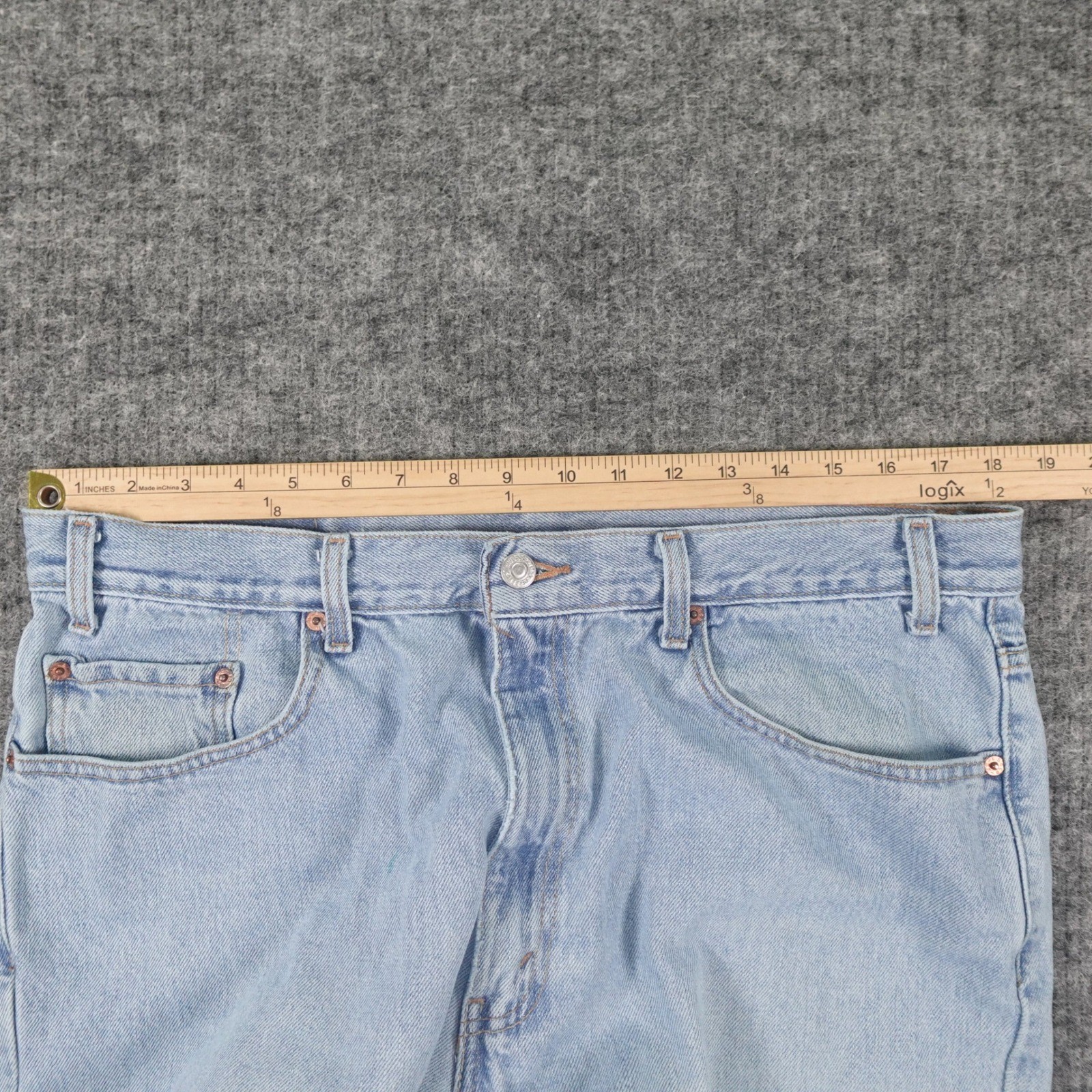 Levis 550 Relaxed Fit Jeans Mens 38×32 Light Wash Denim Casual Pants (36×31.5)