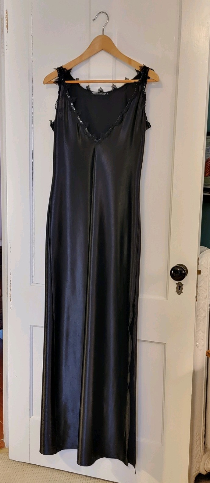 Formal Classic Designer Satin Gown – Size Small