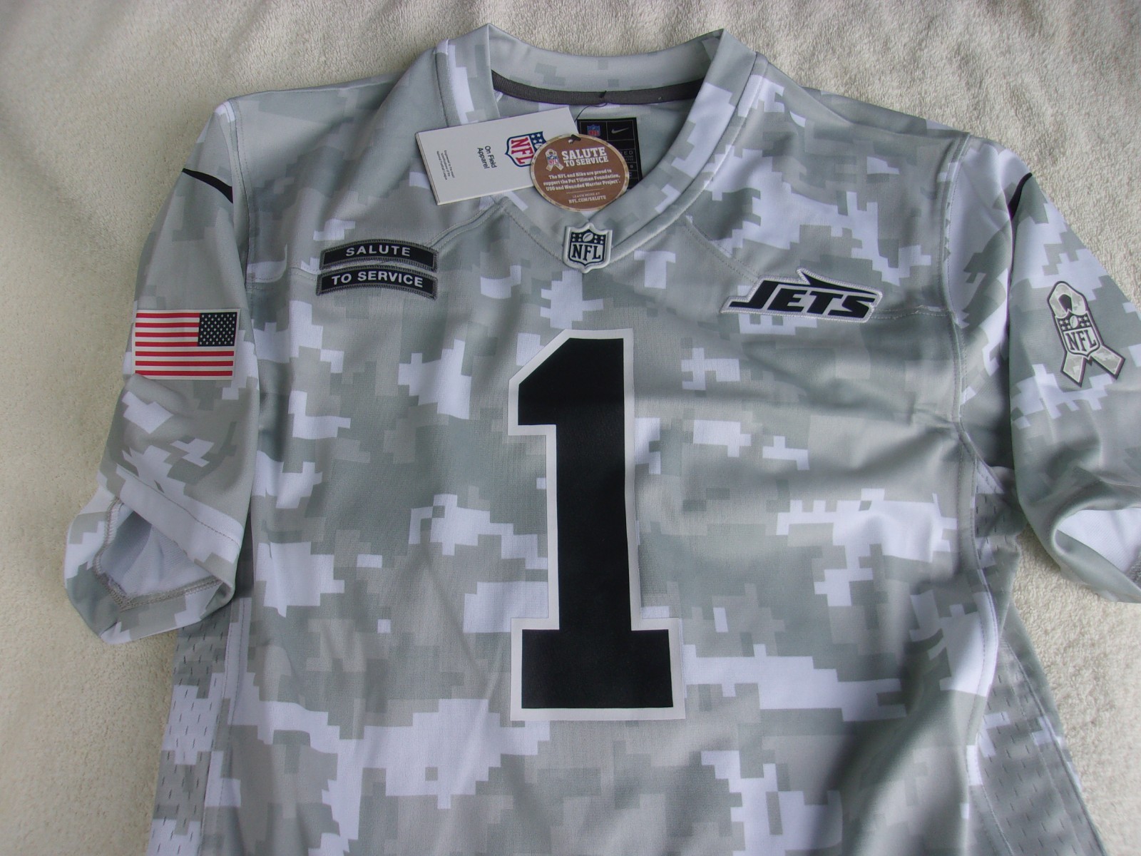 NWT Nike youth football jersey, L, NY Jets, #1, Gardner, Salute to Service, camo