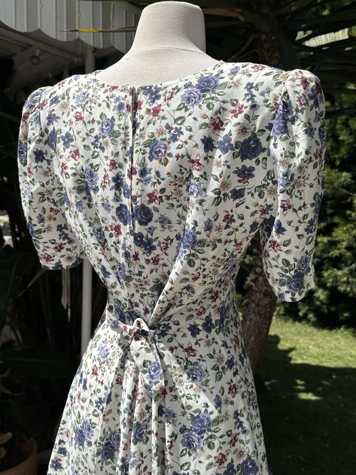 Vintage 90s Buyer Too California Floral Mini Rayon Sweetheart Neckline Dress M