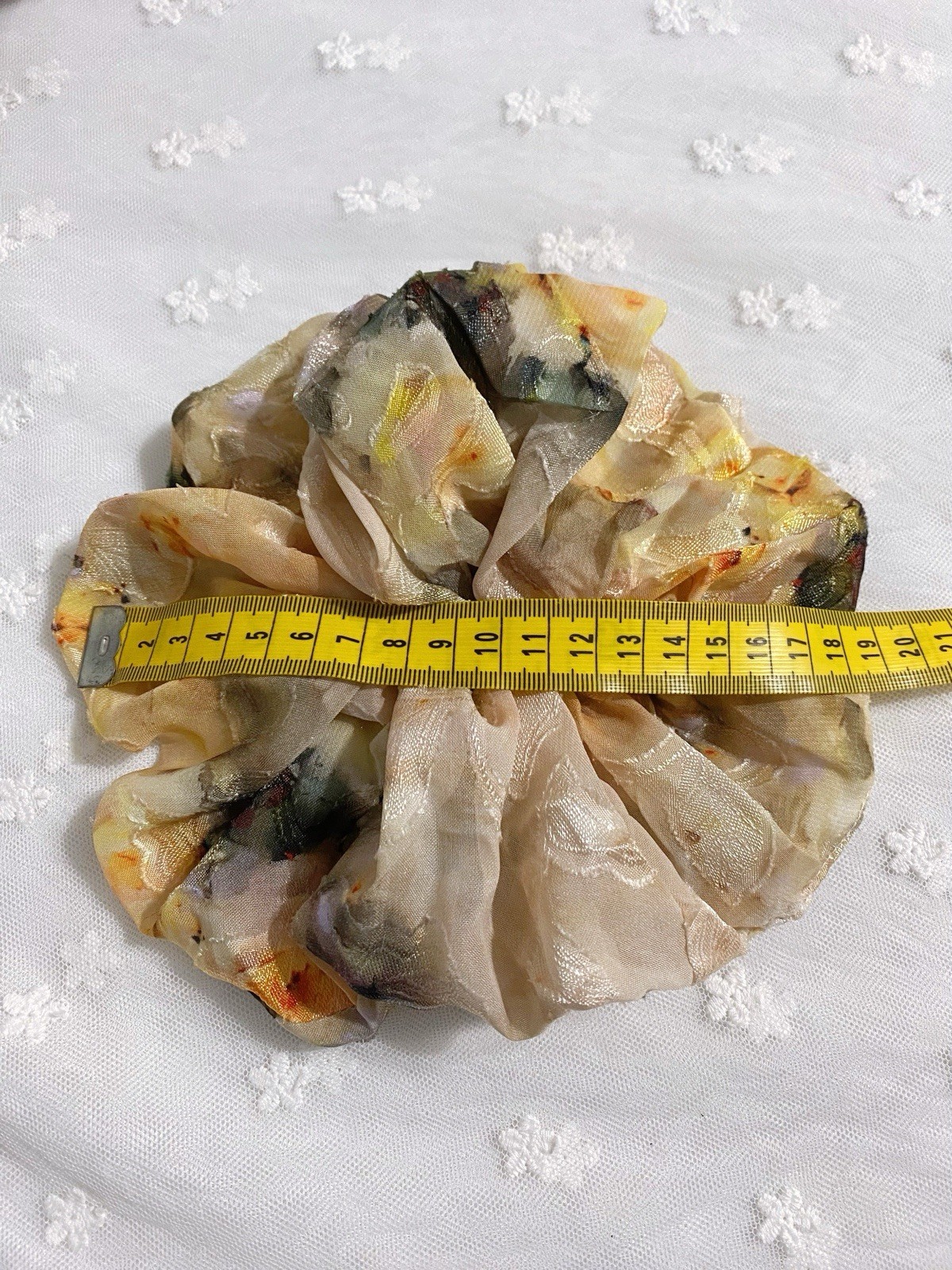 [US Seller] Random 4pcs Handmade Medium Large Size Classic Floral Hair Scrunchie