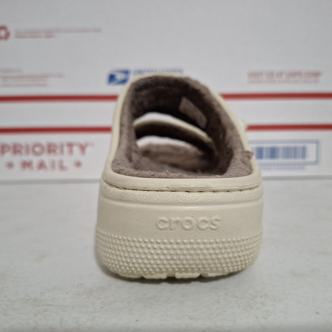 Crocs Classic Cozzzy Beige Faux Fur Unisex Sandal Men 4 Women 6 Dual Comfort