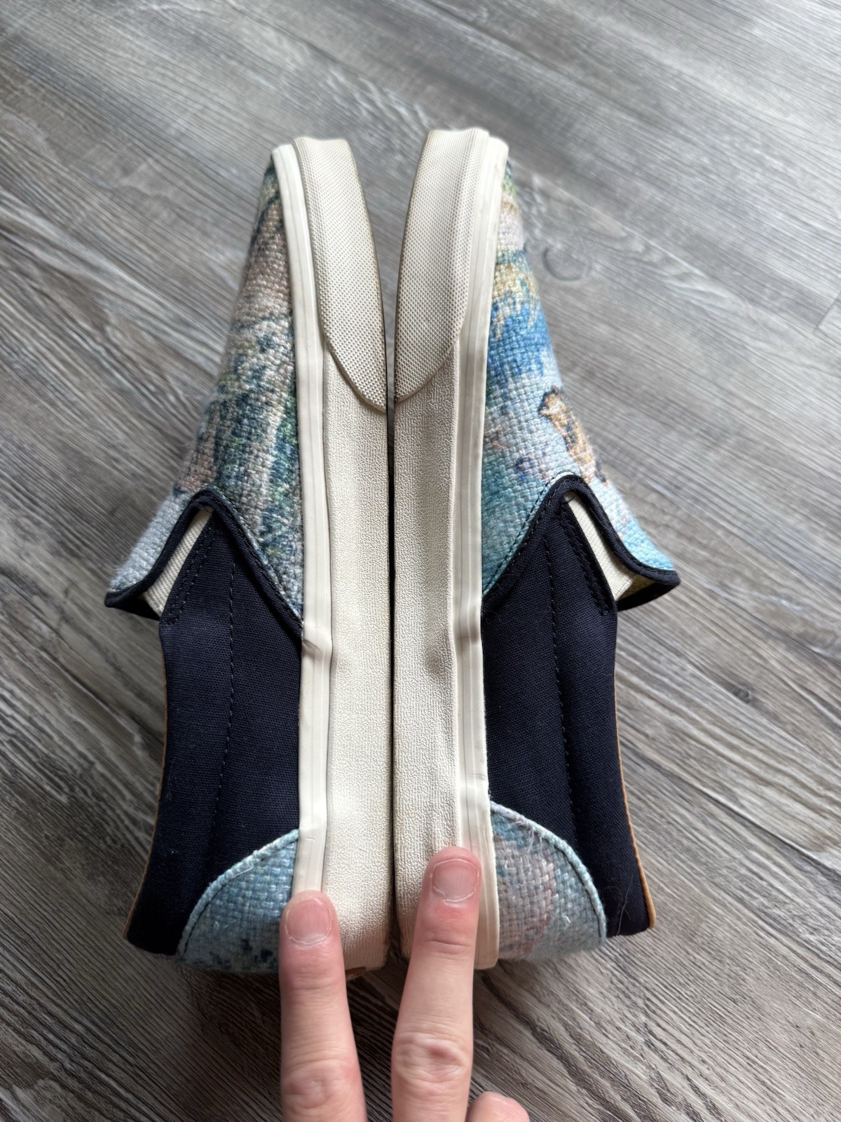 Vans Bear Forest Tapestry Slip On Shoes Mens Size 11.5 Skater Nature Sneakers