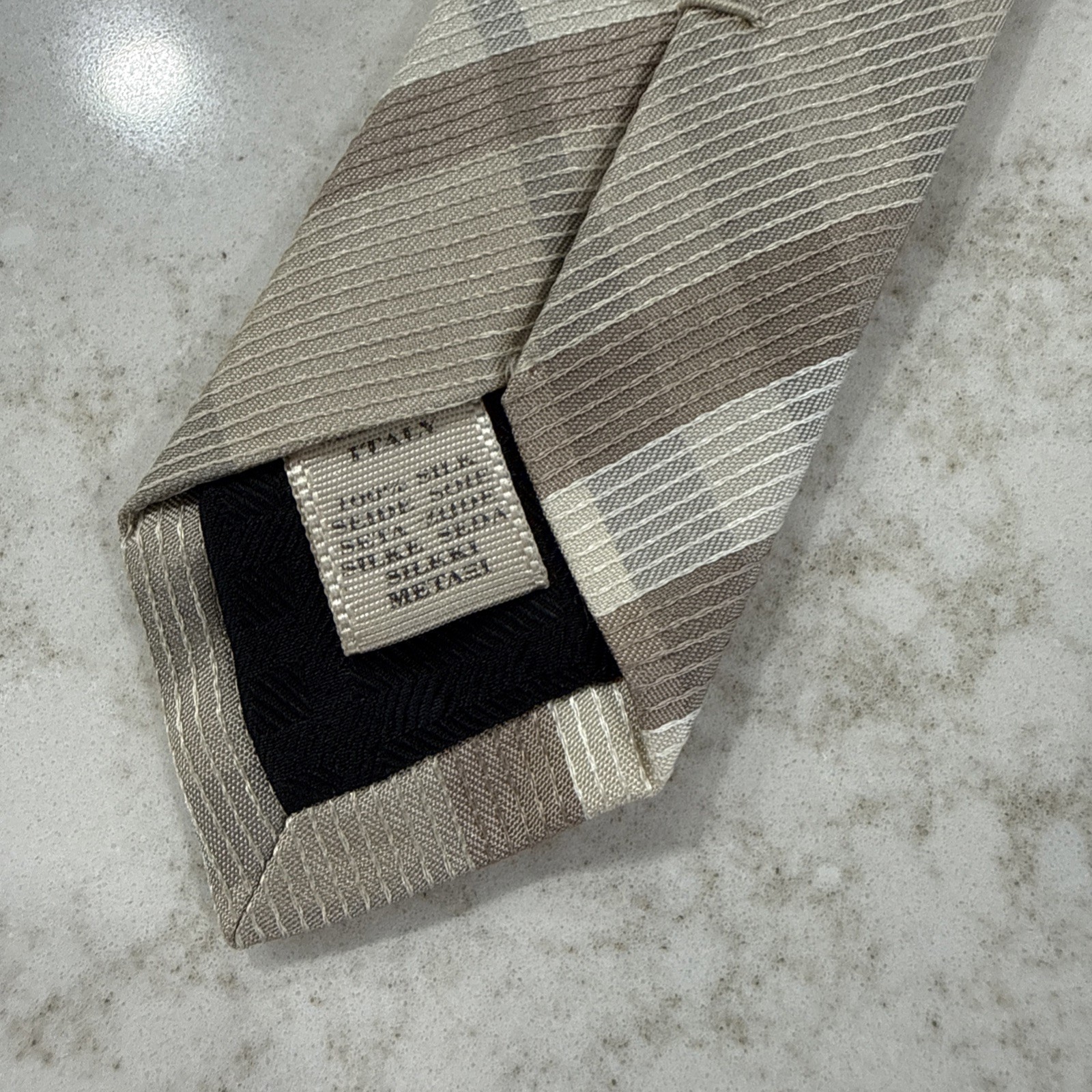Burberry Tie Check Beige White Tartan Plaid Classic Vintage London