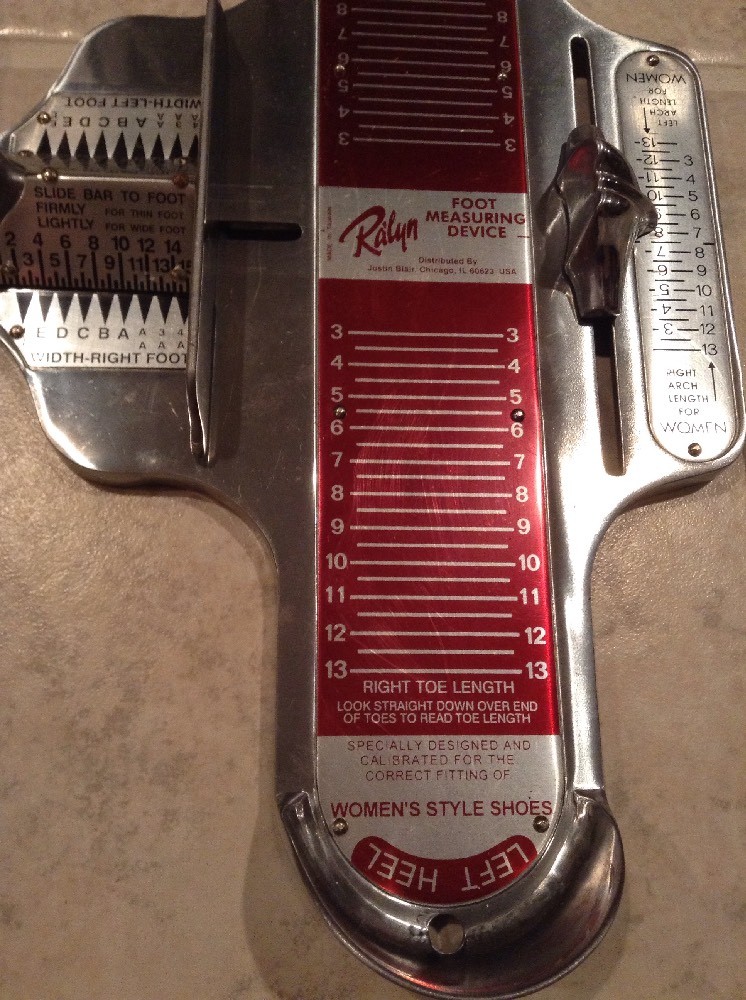 Ralyn Measuring Device for Women’s Shoes w Original Box, Instructions, flyer,