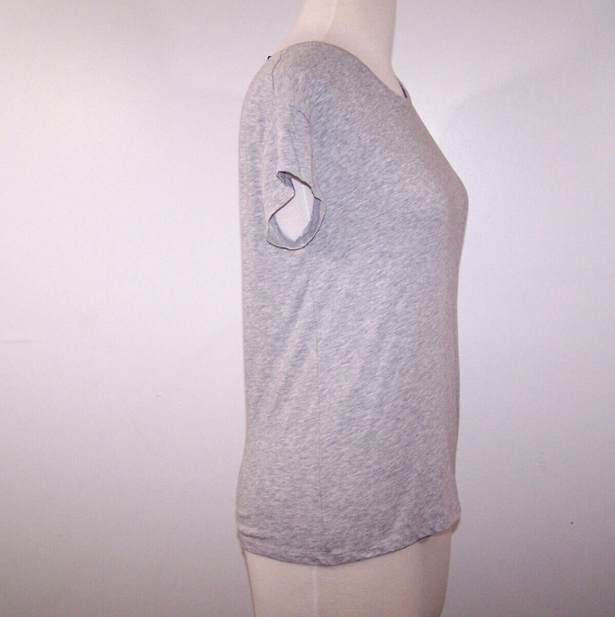 Victoria Sport T Shirt Top Sz XS Strappy Low Cut Back Gray Short Sleeve Stretch