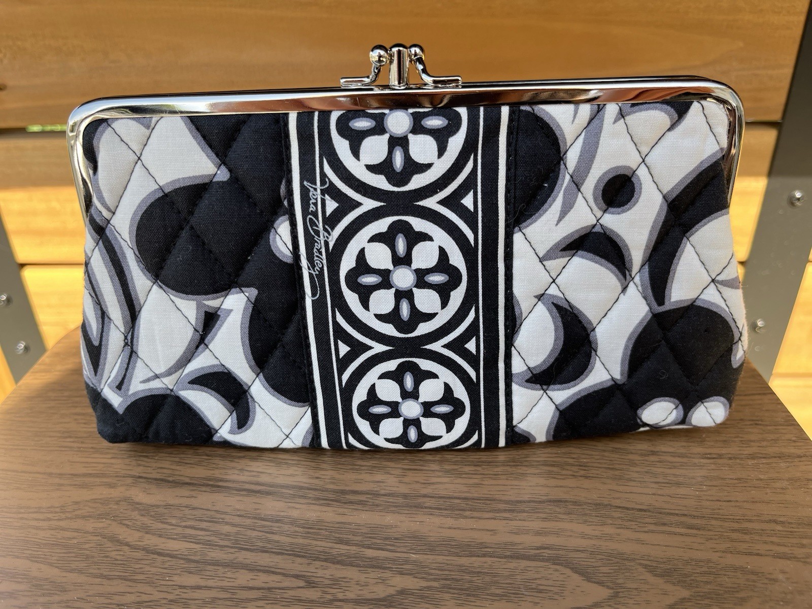 Vera Bradley Night & Day Retired Kisslock Wallet Clutch Black White Quilted