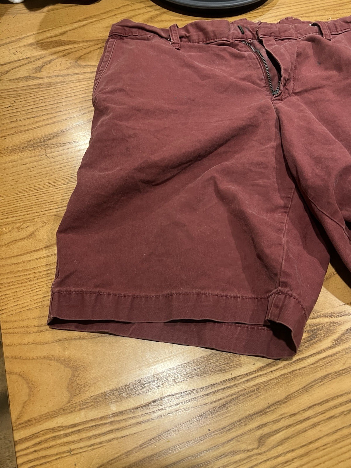 Men’s Red Gap 1969 Burgundy Shorts Waist 32” Inseam 9” Length 18”