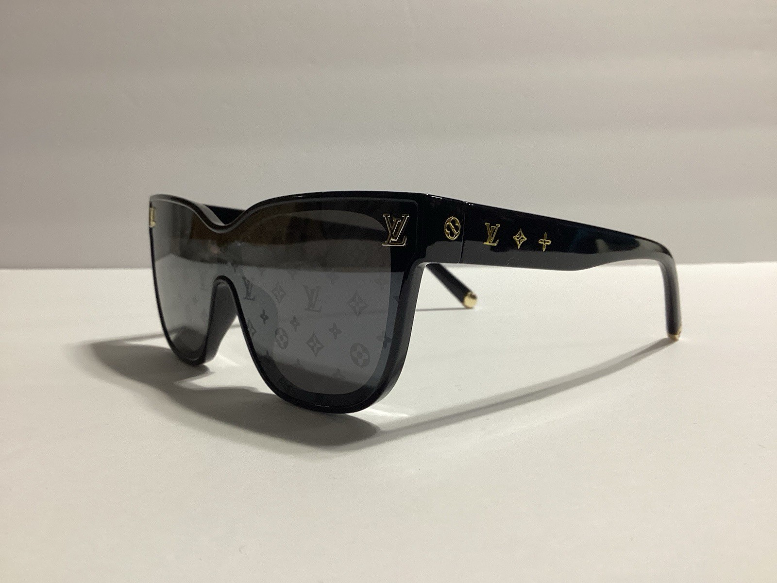 Designer Monogram Lens Sunglasses Unisex Black
