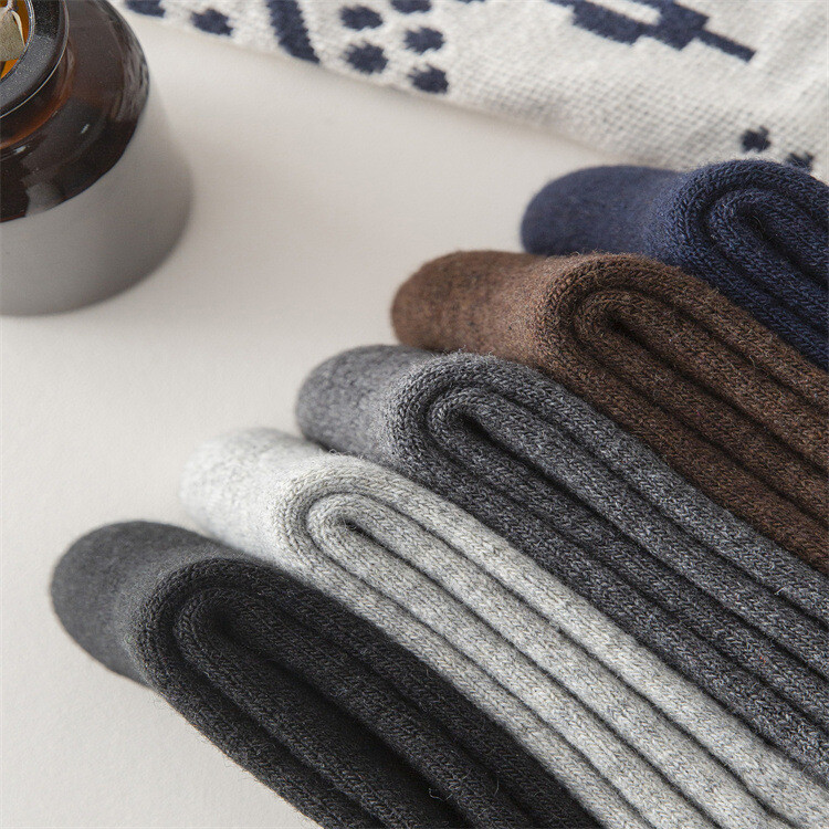 4 Pairs Mens Wool Crew Socks Winter Heavy Duty Warm Work Boots Socks Cotton US