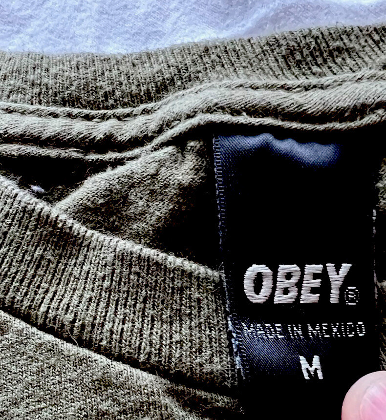 Obey Worldwide Trade Mark Wreath Logo Star Andre Army Green T Shirt Size M