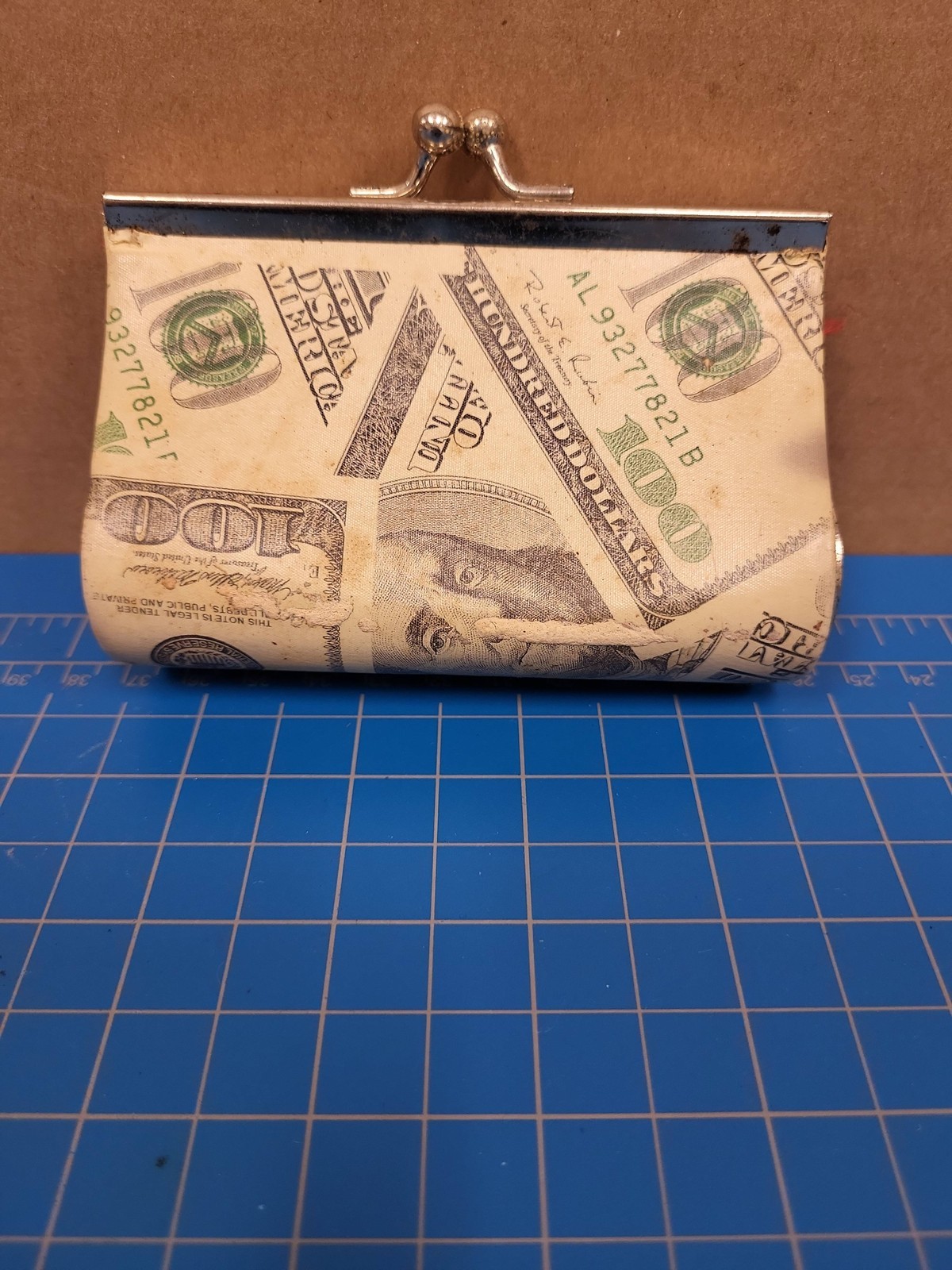 Vintage 100 Dollar Bill Print Coin Purse Kiss Lock Clasp Retro Novelty Red Linin
