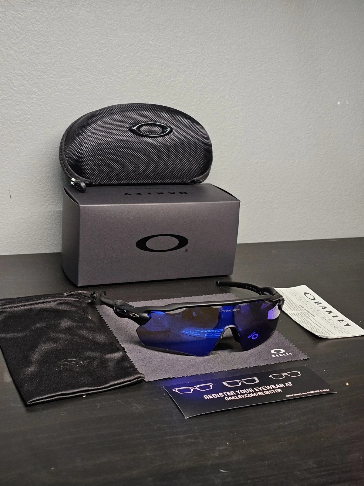 Oakley Radar EV Path Prizm, Sapphire Blue Lens Polarized Black Frame OO9208-07