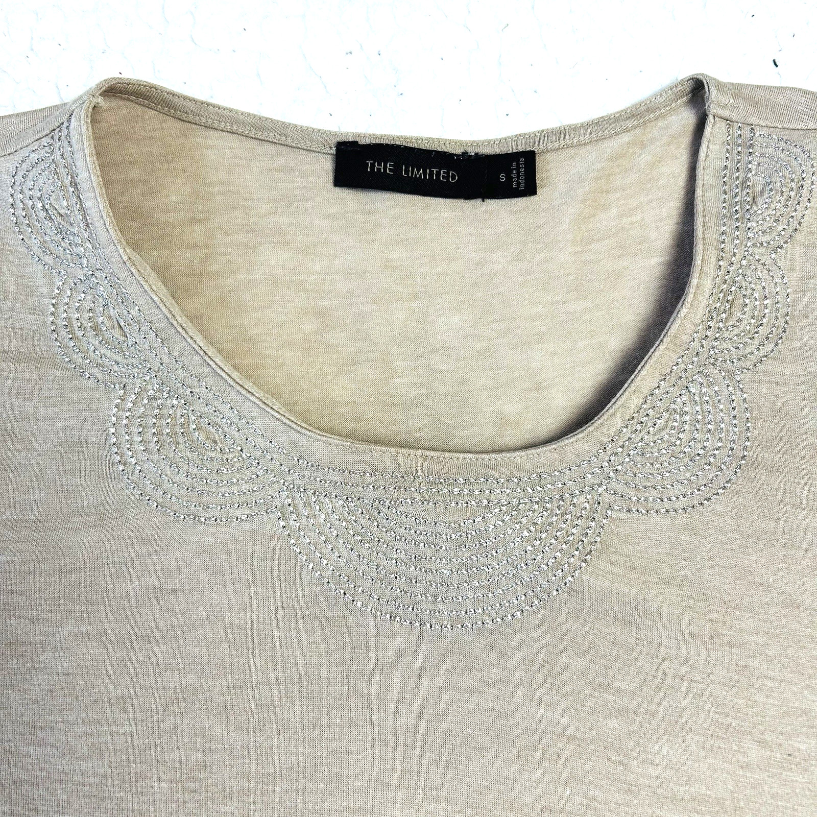 The Limited Top Womens S Tan Cap Sleeve Embroidered Crew Neck Stretch Shirt