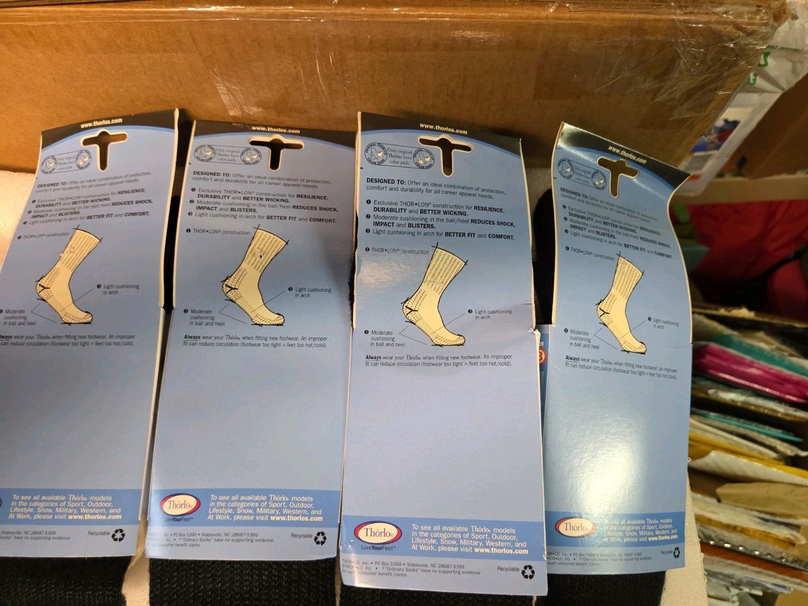 4 PR Thorlos Uniform Crew Unisex Moderate Cushion Black Socks Size 9-12.5 NIP B2