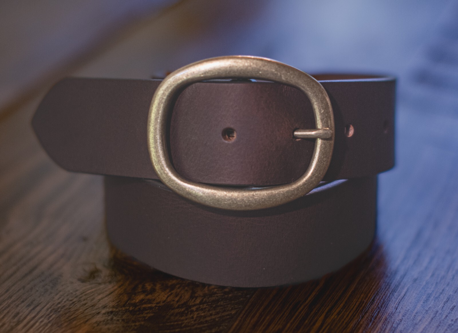 Full Grain Solid Cowhide Leather Belt w/Brass Center Bar Buckle – Brown