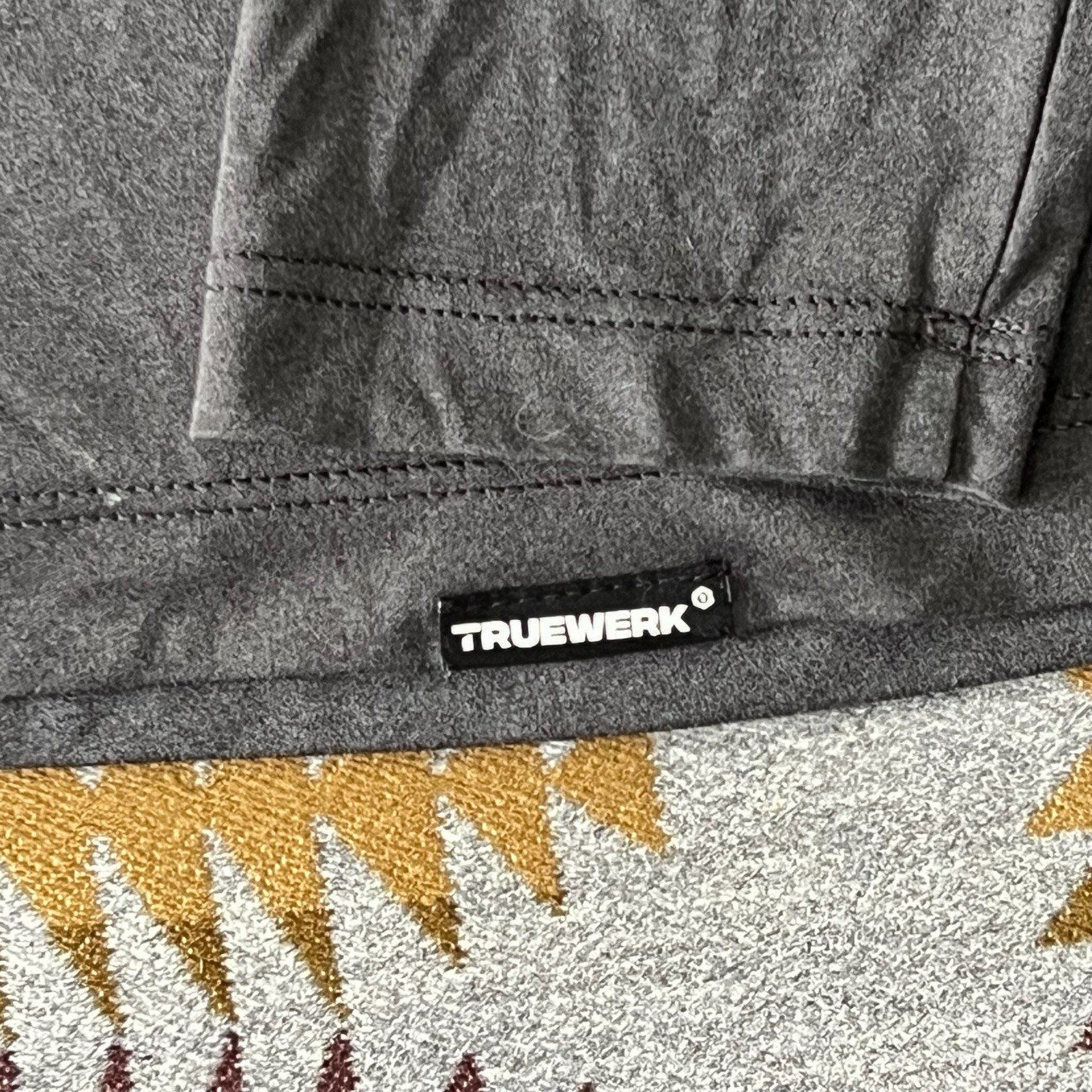Truewerk B1 Sun Hoodie Mens Medium Charcoal Grey Long Sleeve Technical Shirt