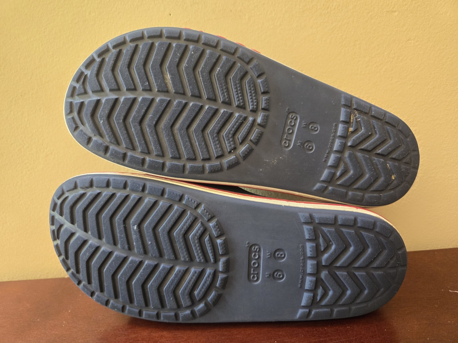 GUC Size M6 W8 Bayaband Slide Crocs sandals Navy Pepper