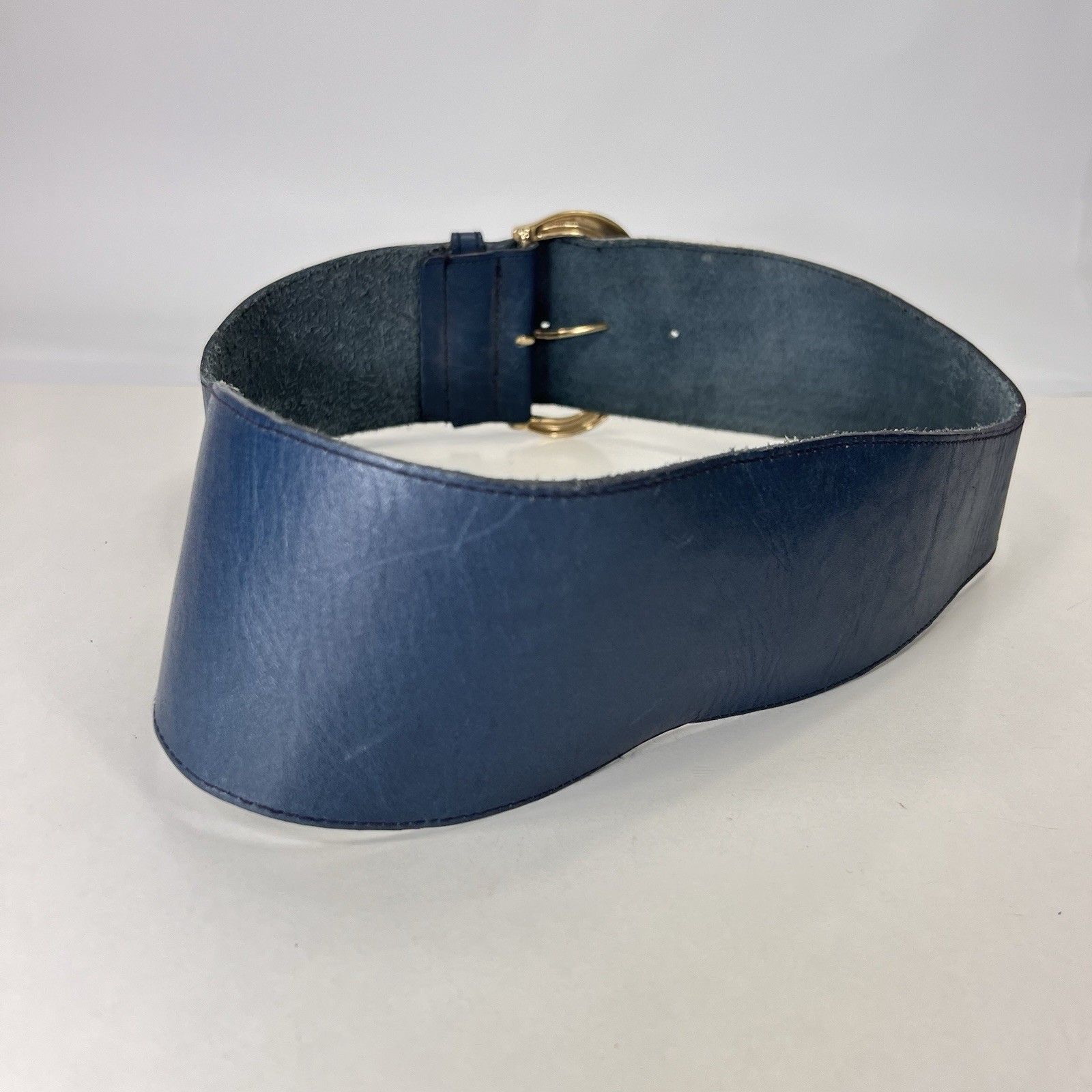 Vintage Wide Blue Leather Waist Belt – Women’s Size 26