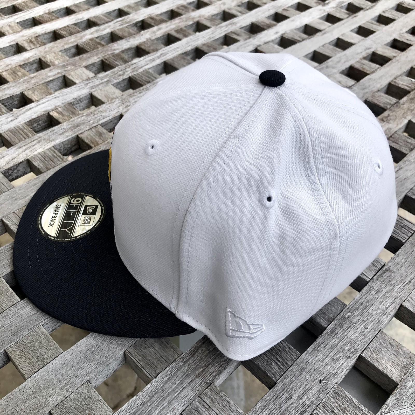 Chivas de Guadalajara Mexico Flag Patch New Era 9FIFTY 2 Tone Snapback Hat