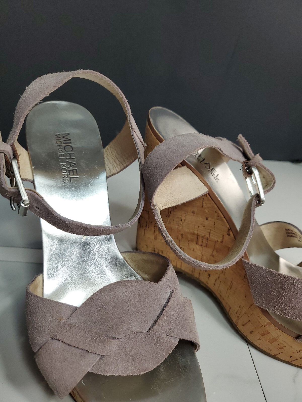 Michael Kors Strappy Leather Peony Pink 4.8″Heels Wedge Corks Bottom Sandal 8M