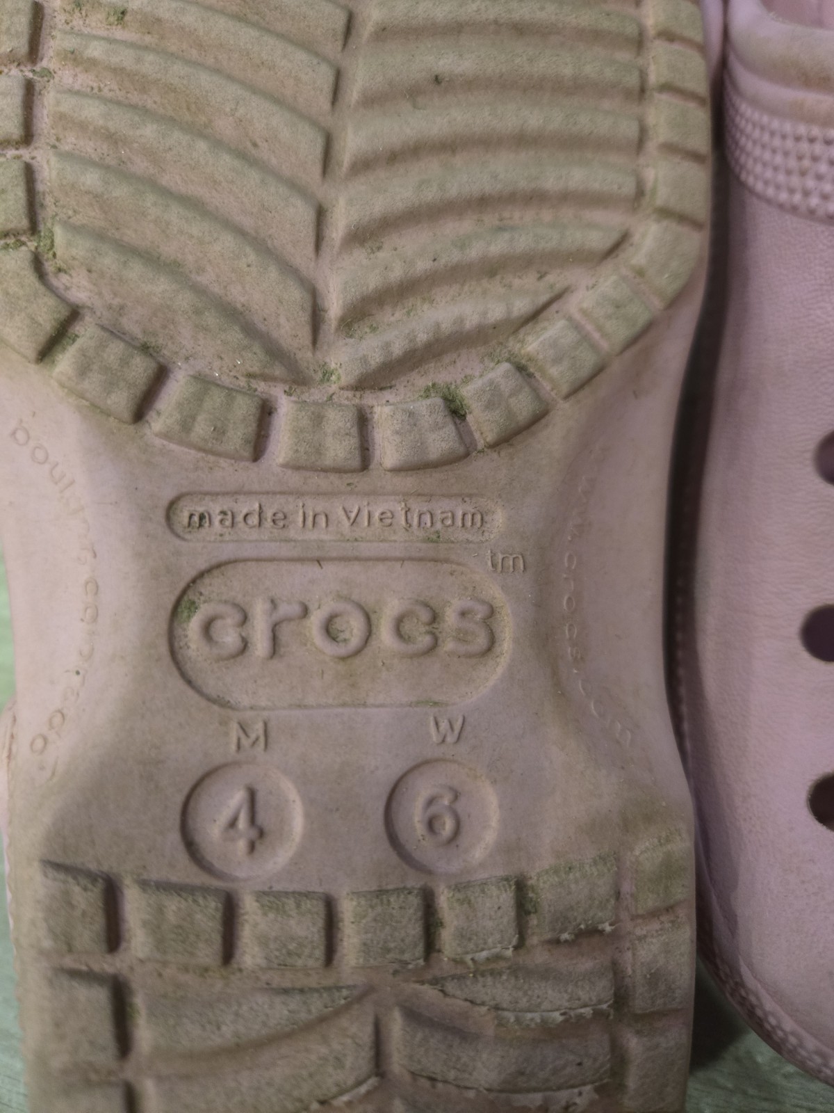 Crocs Classic Clog Light Pink Men 4 Women 6 Unisex Sandals