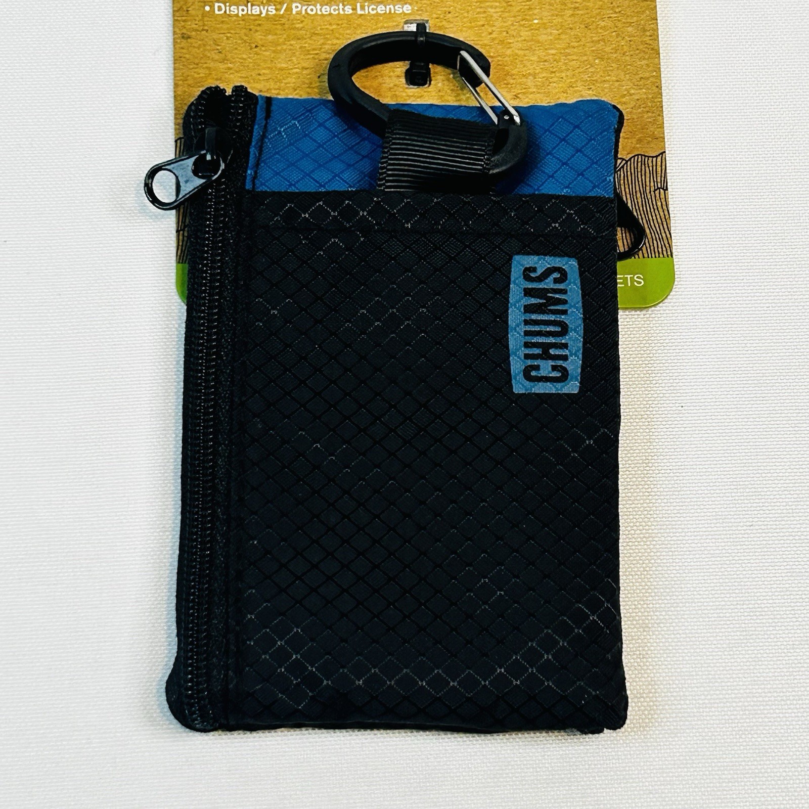 Chums Wallets License Holder Black Blue ID Holder Zipper Keyring