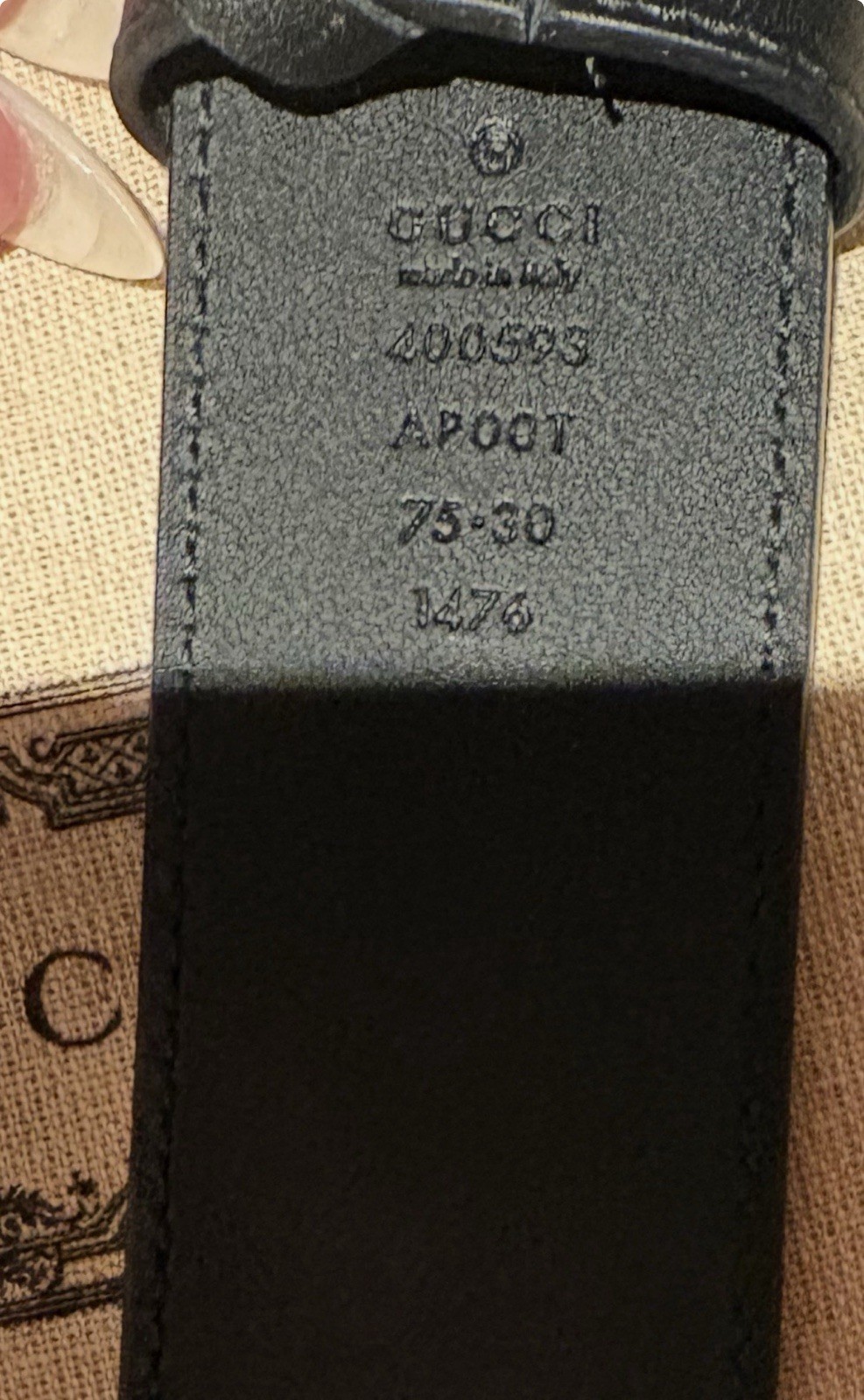 Gucci Women’s Black/Gold GG Logo Buckle Adjustable Fashion Belt Size 75-30