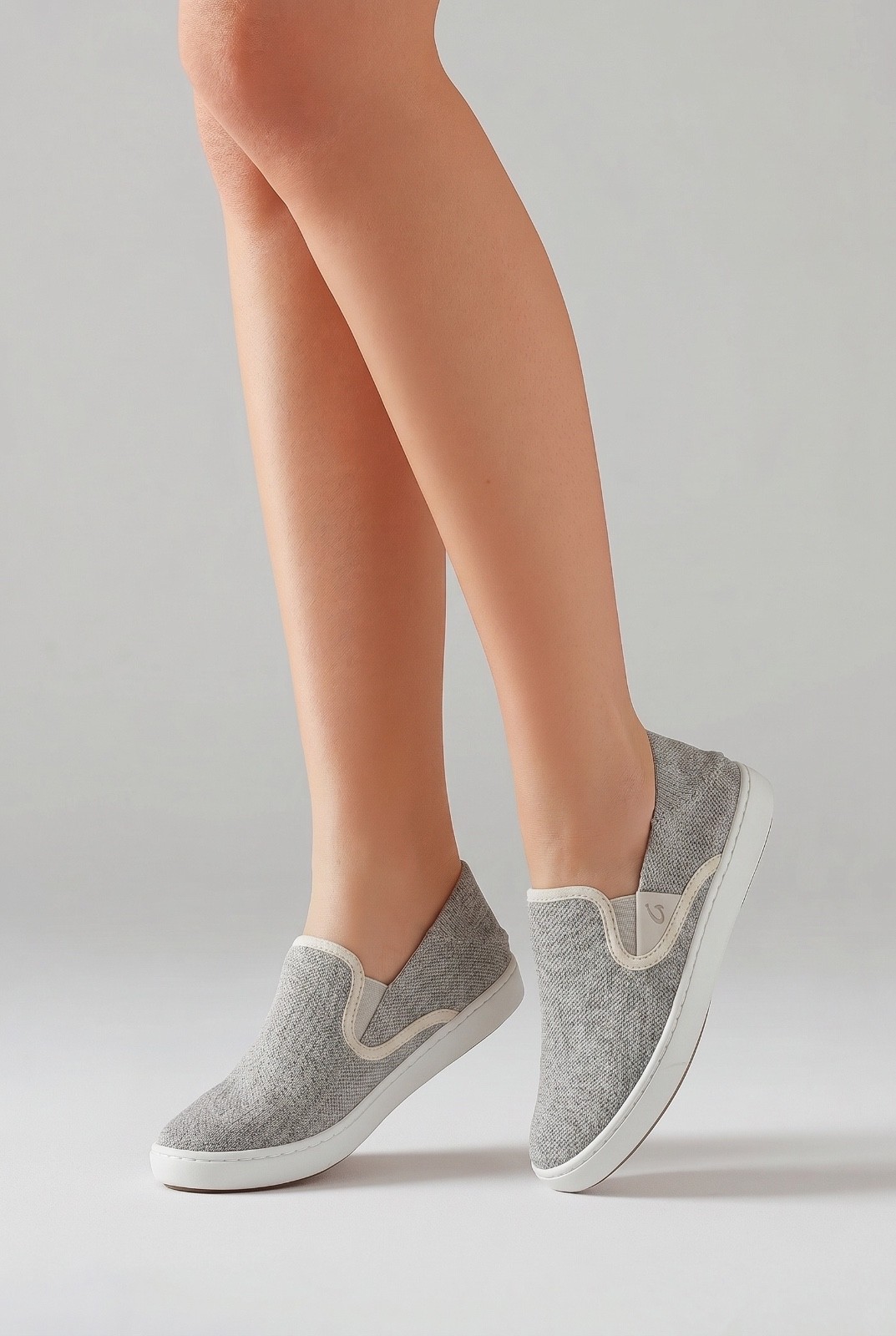 Olukai Pehuea Tapa Slip-On Loafer Sneakers Women’s Sz 8.5 NWT