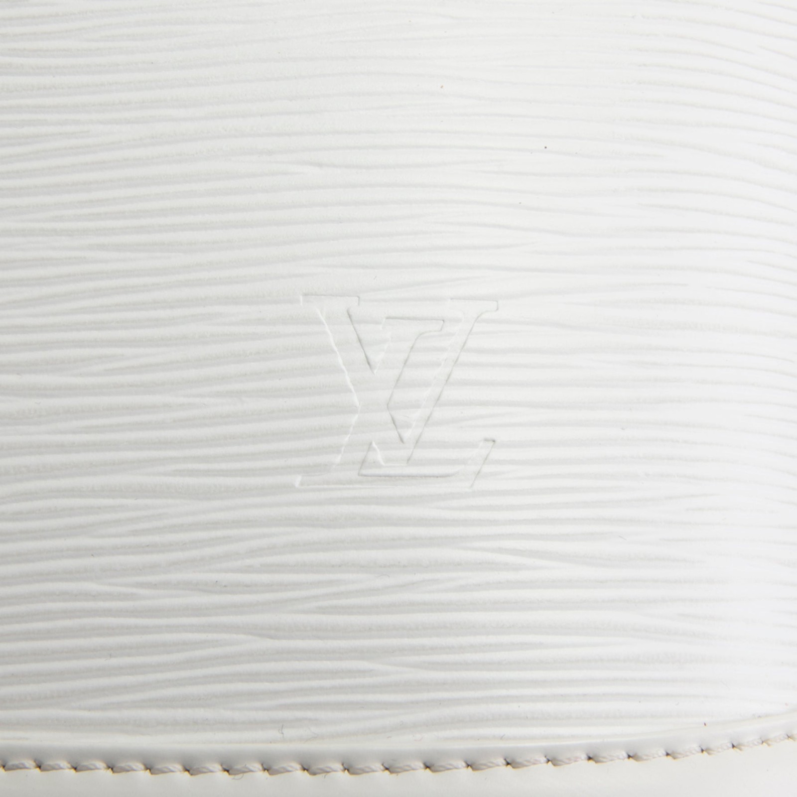 LOUIS VUITTON Alma MM Gris Epi