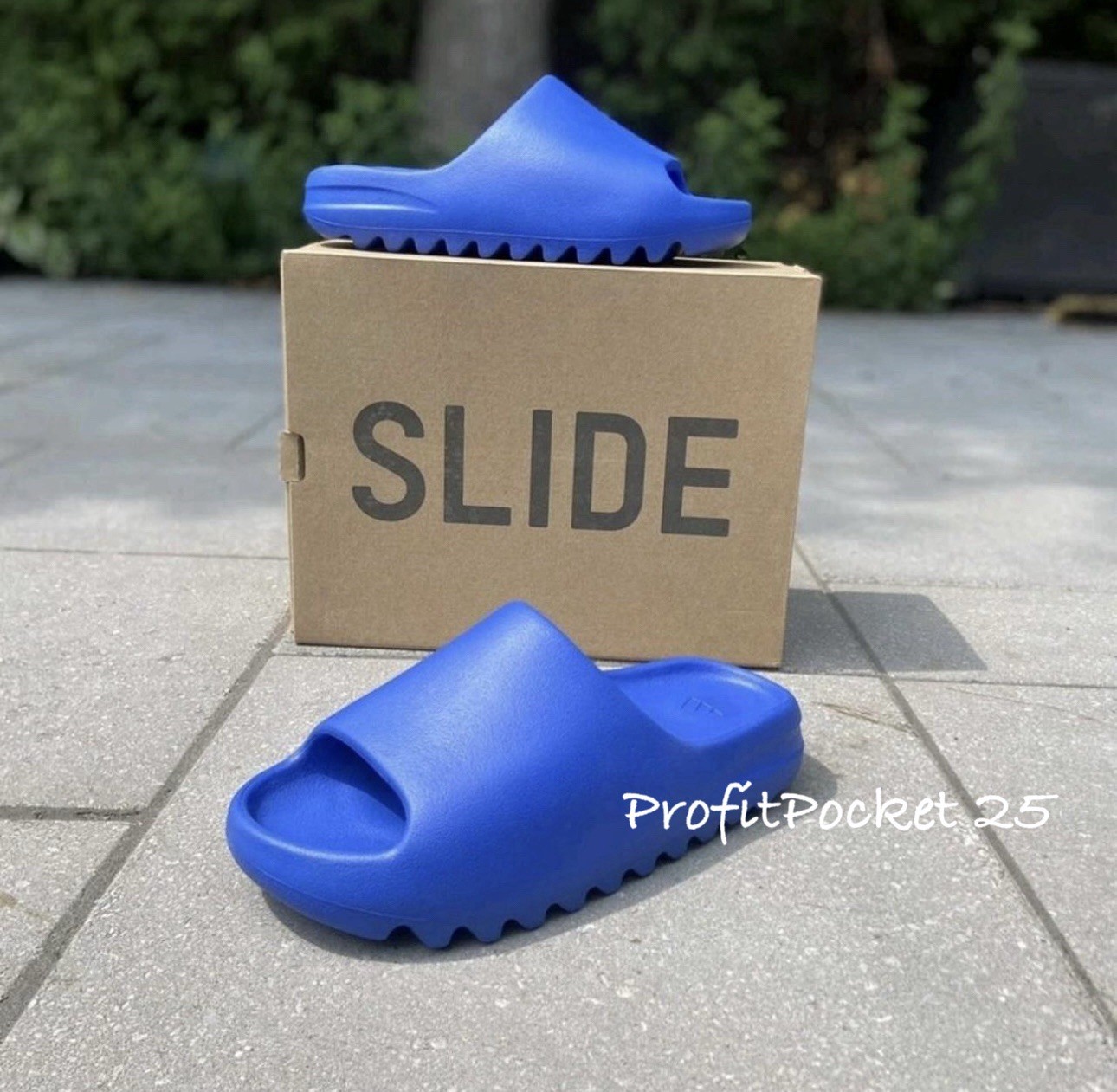 Yeezy Azure Sandal Slides Size 6